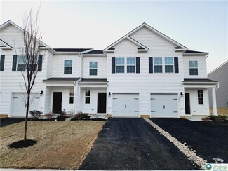 Building Photo - 1274 Susan Cir