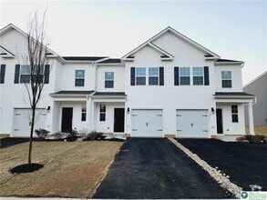 Building Photo - 1274 Susan Cir