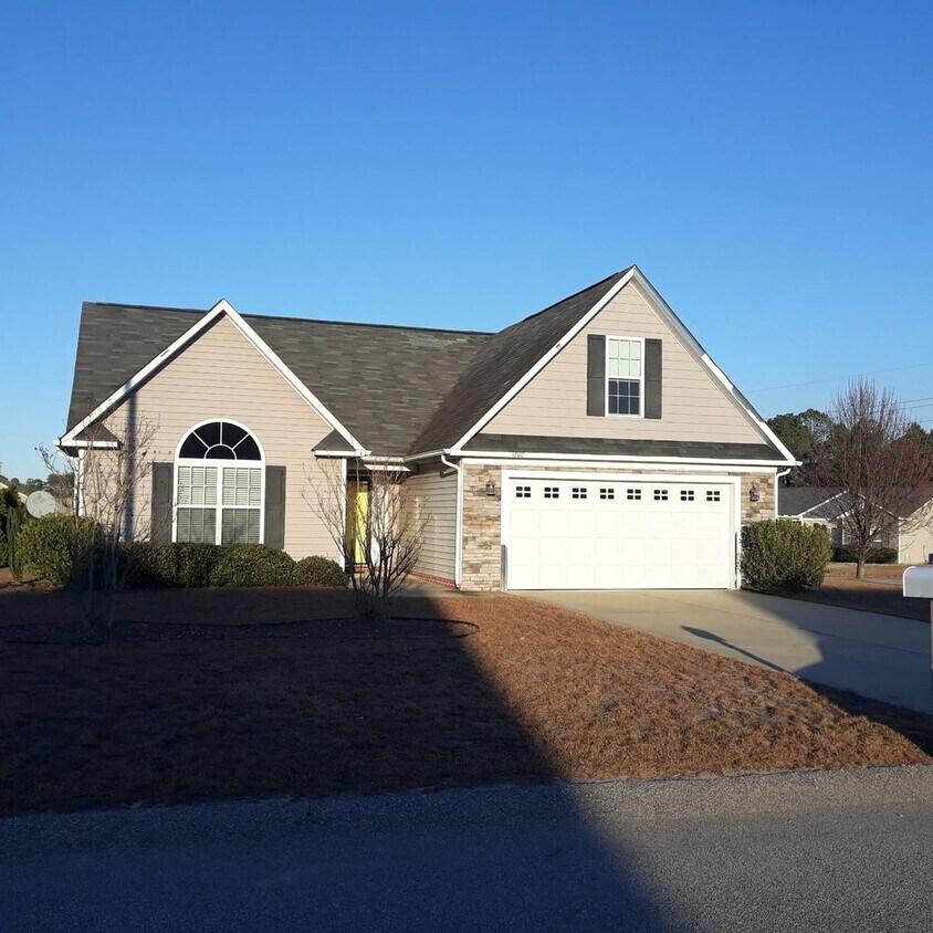 Acorn Ridge Home (RC) House Rental in Fayetteville, NC