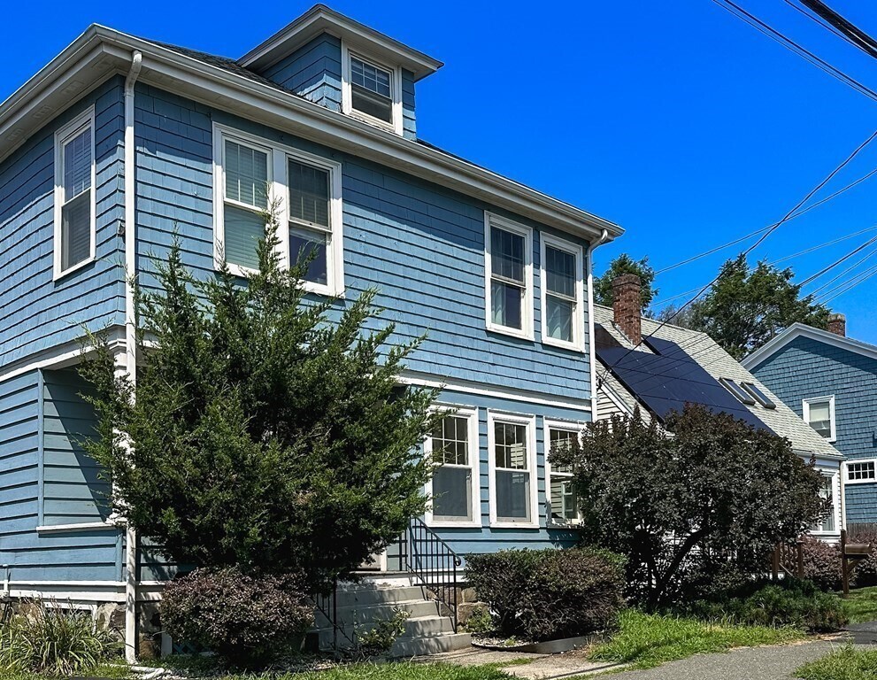 130 Stetson Ave Unit 1, Swampscott, MA 01907 Room for Rent in