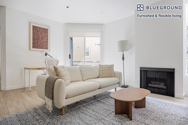 Building Photo - 8600 Burton Wy