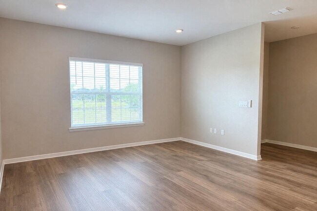 Building Photo - 5797 Freshwater Cyn Dr