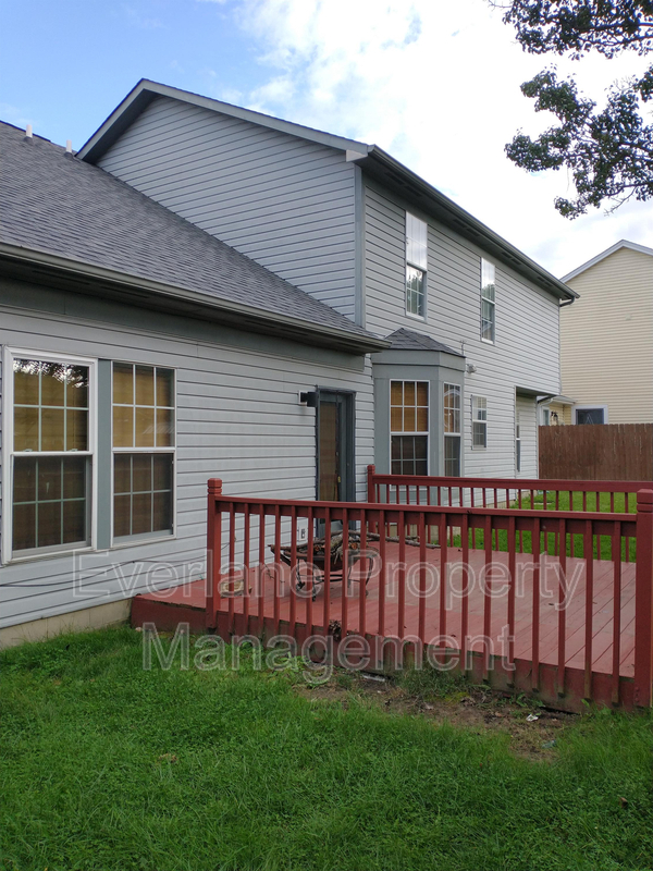 Building Photo - 7686 Baywood Dr S
