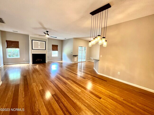 Building Photo - 603 Glenarthur Dr