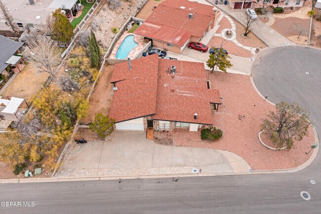 Building Photo - 8201 Big Bend Dr