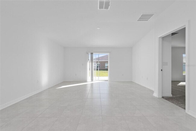 Foto del edificio - 346 Rustic Rail Dr