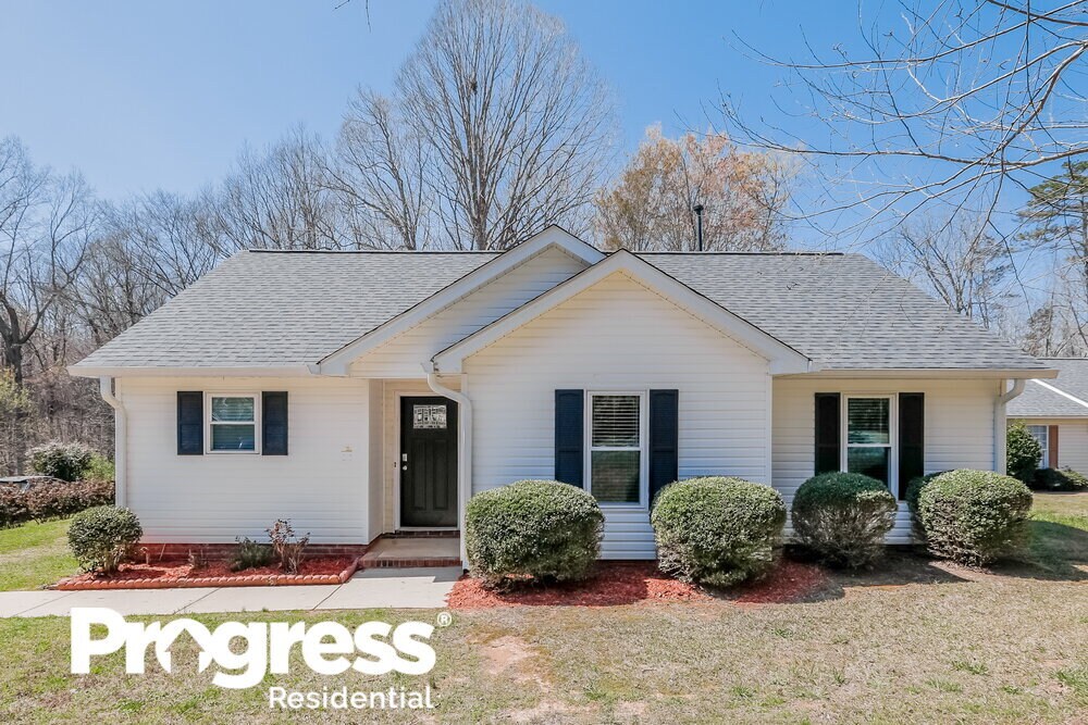 2841 Bob White Cir, Wingate, NC 28174 House for Rent in Wingate, NC