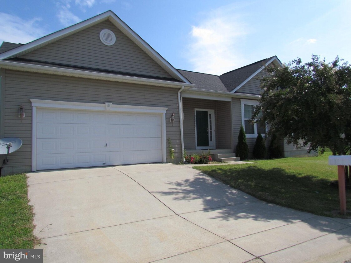 46116 Nancy Ct, Lexington Park, MD 20653 House for Rent in Lexington Park, MD