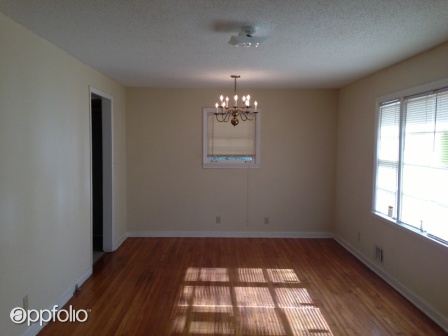 Building Photo - 2526 Brentwood Rd