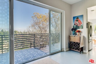 Building Photo - 467 Canyon Vista Dr