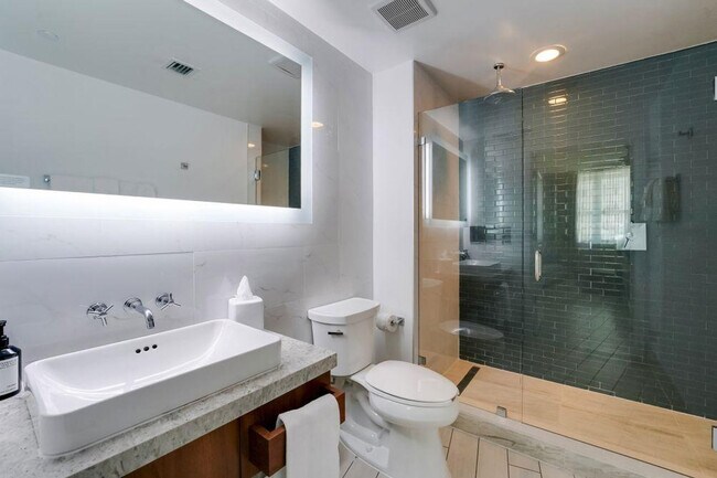 Building Photo - 1780 Polk St