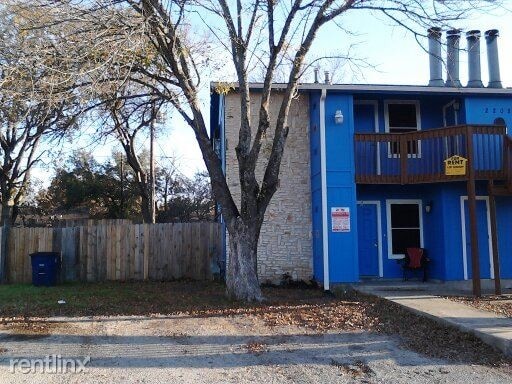 Primary Photo - 2 br, 1 bath Apartment - 2202 leah Cove