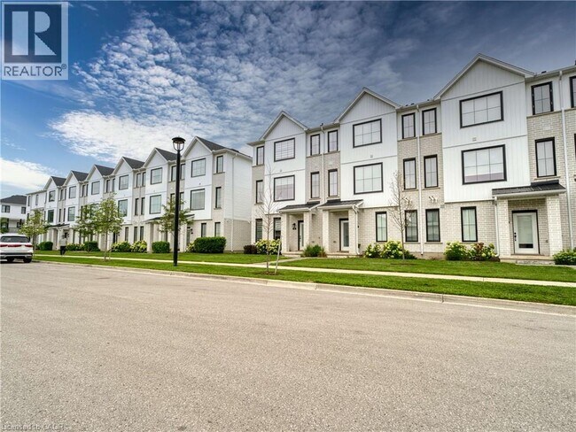 Photo du bâtiment - 1781 Henrica Ave