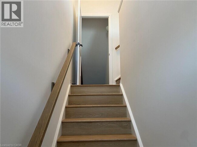 Photo du bâtiment - 55 Tom Brown Dr