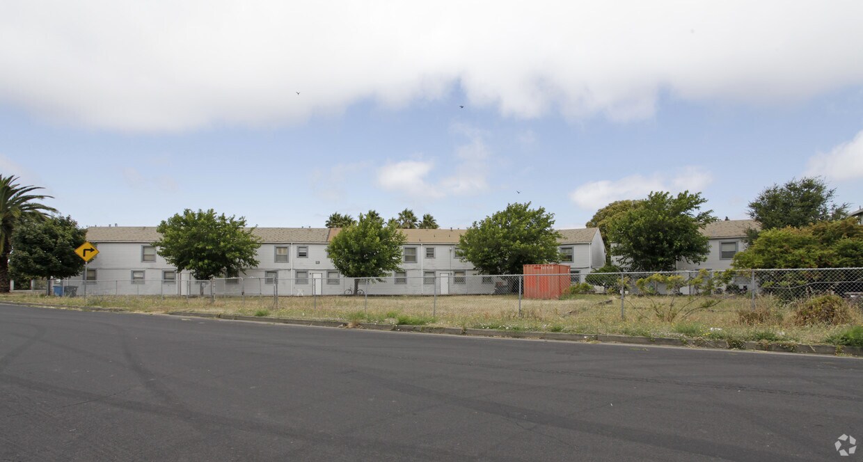 Foto principal - 900-918 Mare Island Way