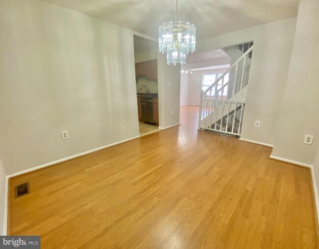 Foto del edificio - 6212 Hillside Rd