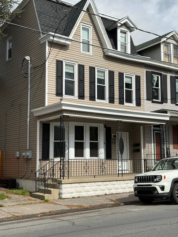 Primary Photo - 116 Front St