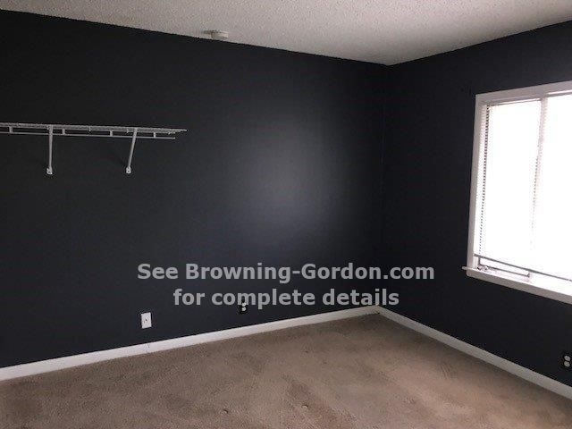 Building Photo - 202 Raintree Dr