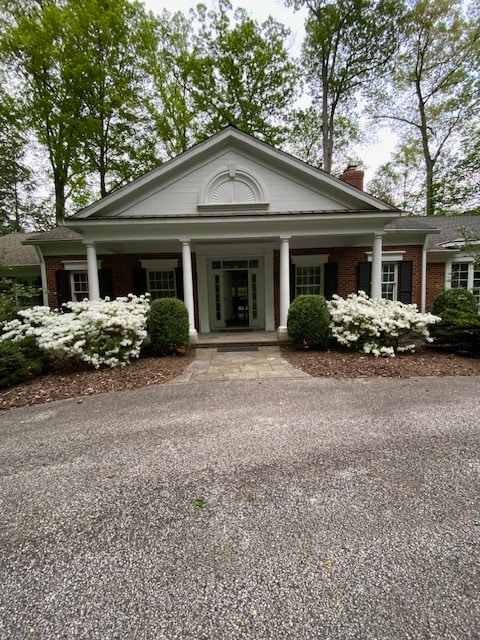 Building Photo - 9675 Rollin Dr