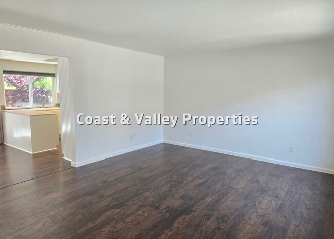 Foto del edificio - Beautiful Home for RENT!!!