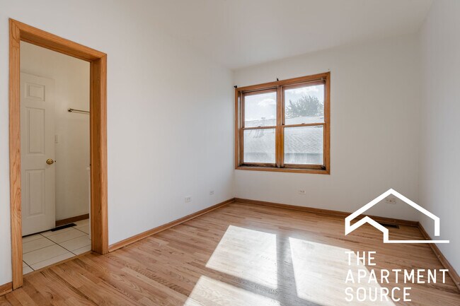 Foto del edificio - 1343 N Leavitt St
