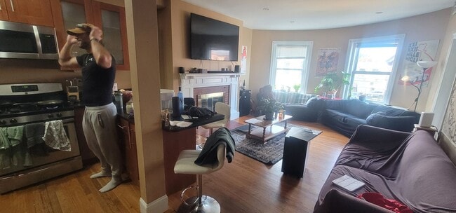 Photo - 31 Saint Lukes Road Apartment