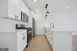 Building Photo - 1614 Ridge Ave