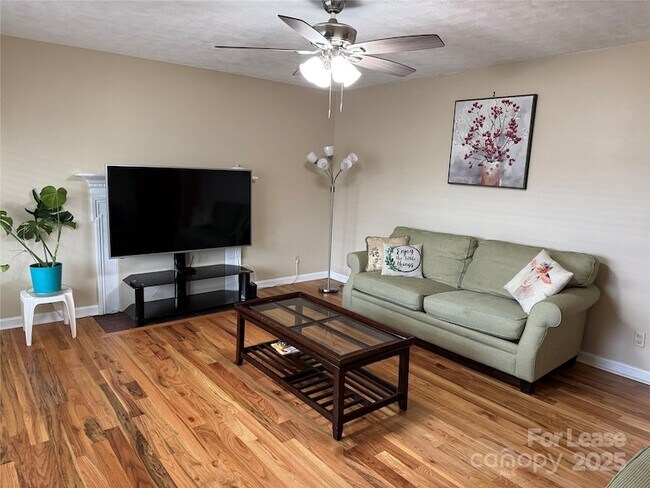 Foto del edificio - 632 Main St