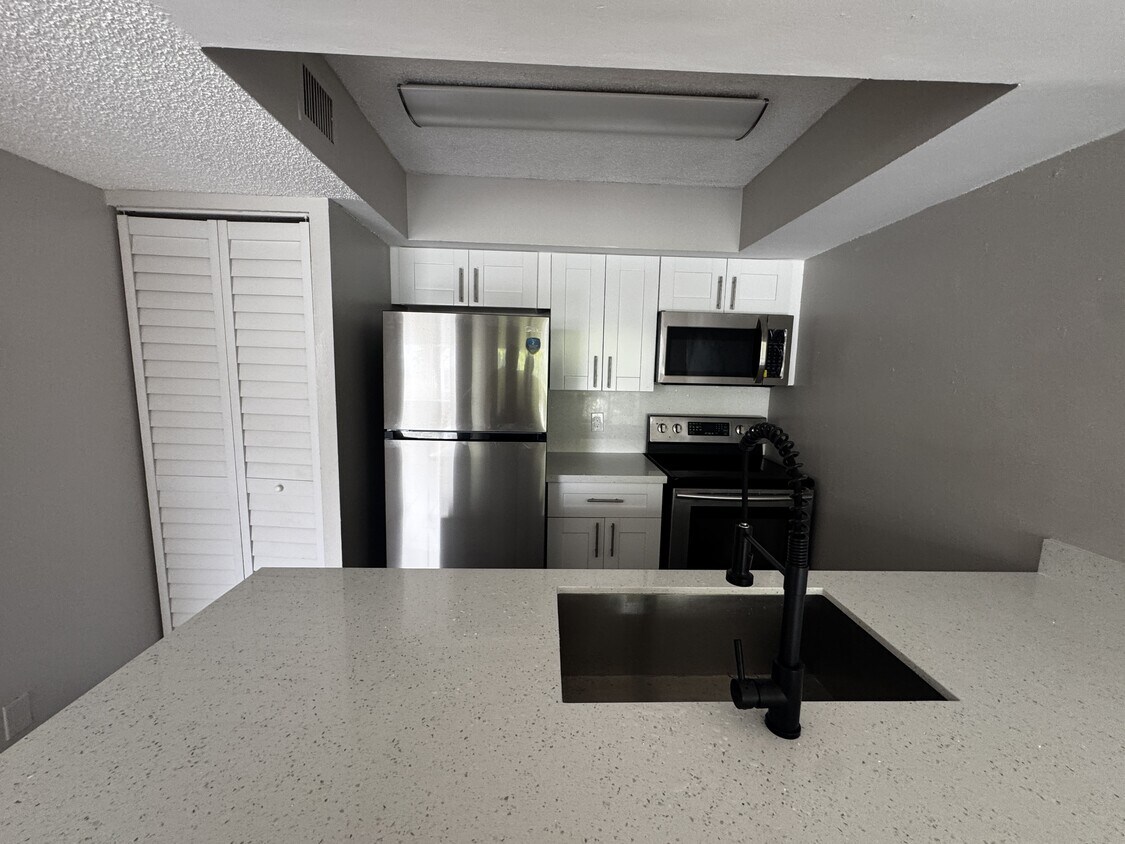 Photo - 5780 Rock Island Rd (Tamarac, FL)