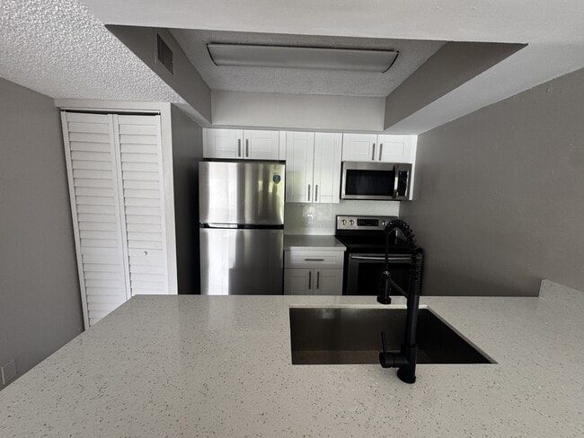 Photo - 5780 Rock Island Rd Townhome