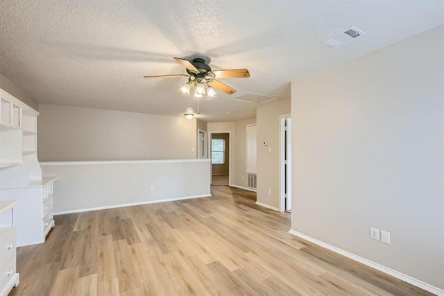 Foto del edificio - 1433 Glenwick Dr