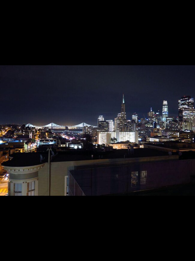 Foto del edificio - 2 Fallon Pl