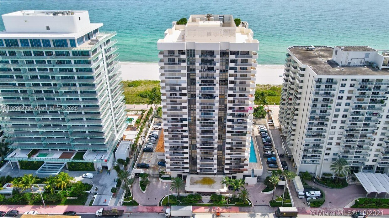 Foto principal - 5757 Collins Ave