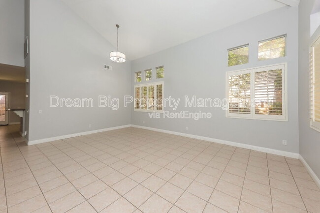 Building Photo - 7882 Angus Way