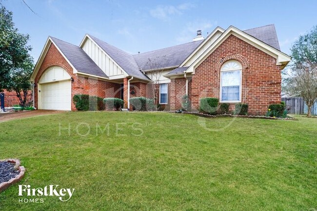 Building Photo - 1330 Fox Trace Dr