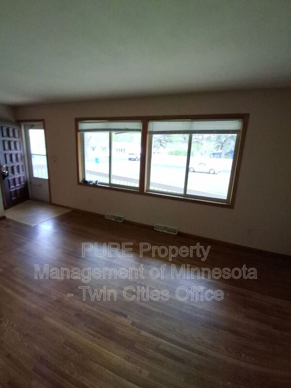 Building Photo - 2299 Randy Ave