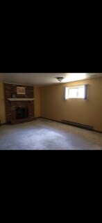 Family Room - 102 Society Manor Dr