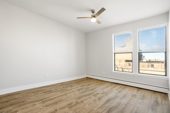 Foto del edificio - 1625 W Howard St