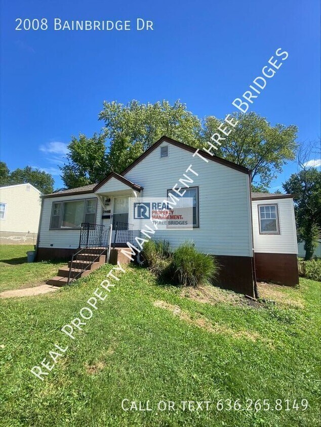 Foto principal - 2008 Bainbridge Dr
