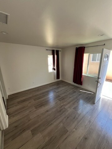 Foto del edificio - 6538 Cassandra Dr