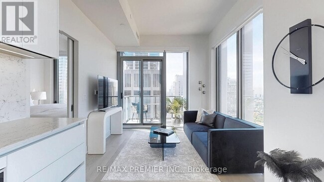 Photo du bâtiment - 8-4408 Cumberland St