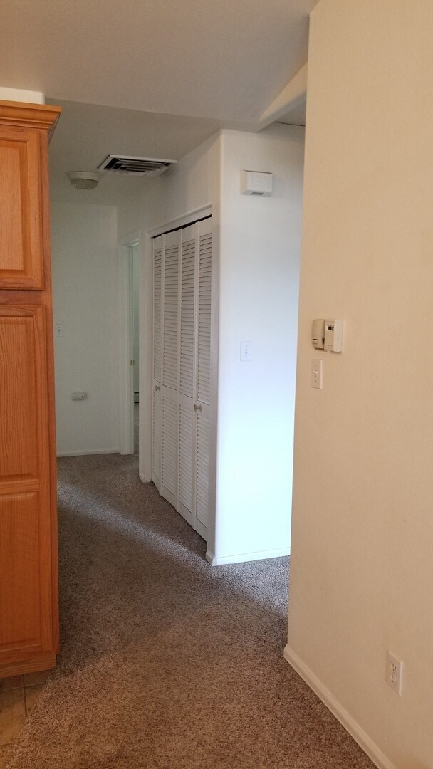 Foto del edificio - 3 bed 2 bath upstairs