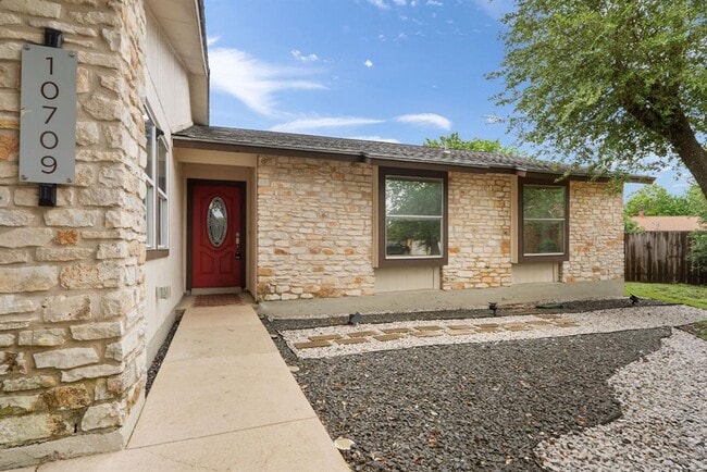 Building Photo - 10709 Onyx Cove