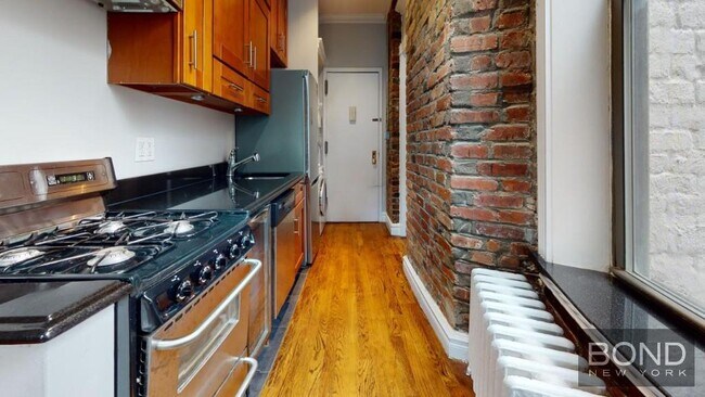 Foto del edificio - 432 E 13th St