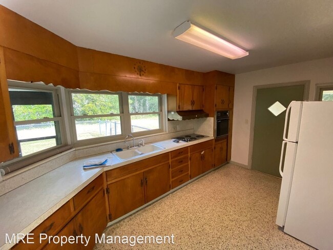 Building Photo - 3 br, 2 bath House - 16352 SE 92nd Avenue