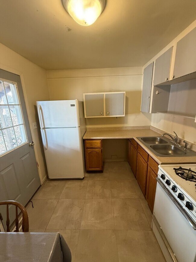 Building Photo - 1360 Pennsylvania Ave