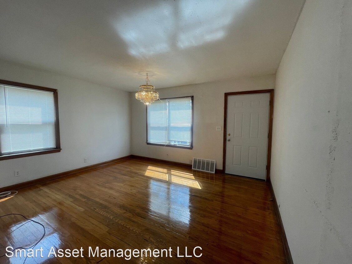 Primary Photo - 3 br, 1 bath House - 5554 N Hopkins St.