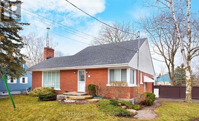 Building Photo - 147 Burkholder St