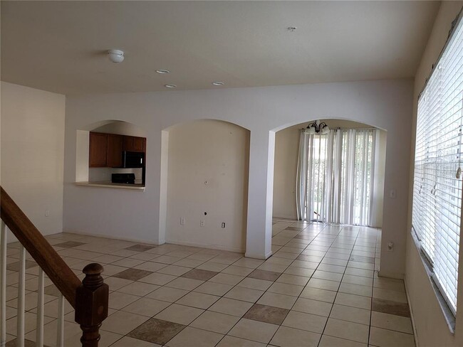 Foto del edificio - 3051 Ashland Ln N