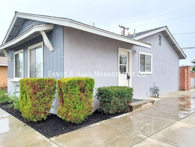 Foto del edificio - 8419 San Capistrano Way